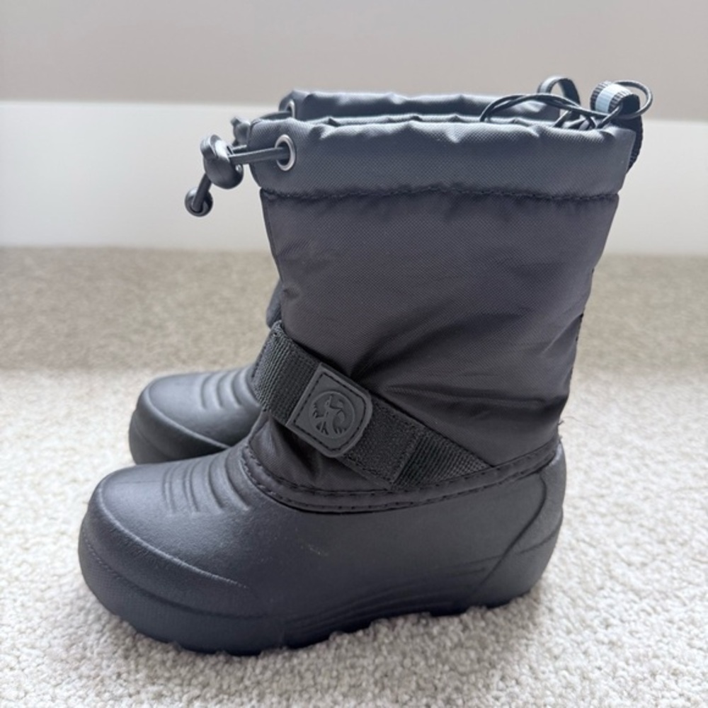 NWT Northside black insulated waterproof snow boots toddler size 8